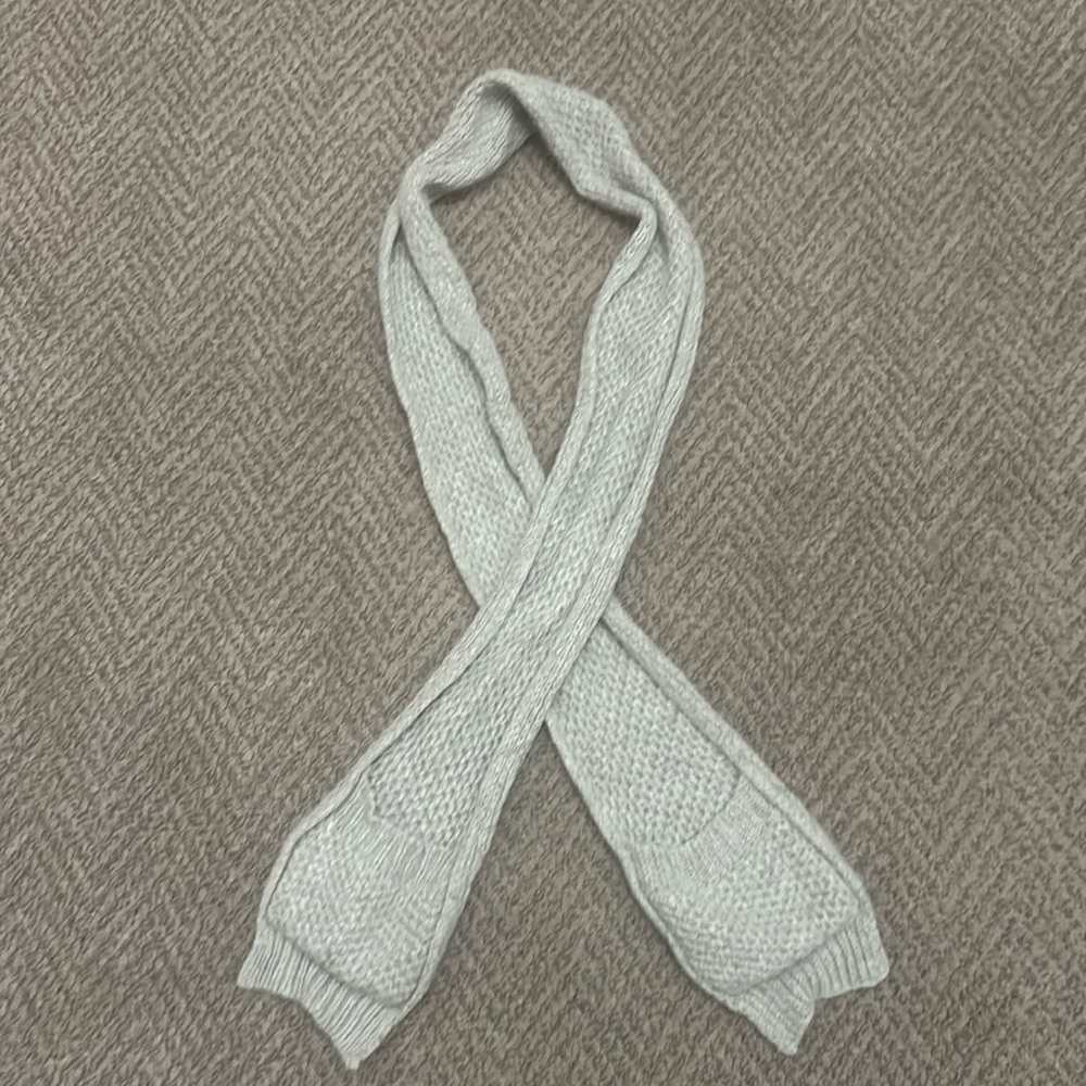 Boden Cashmere scarf with pockets